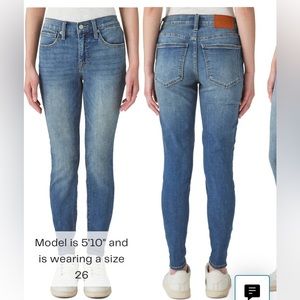 LUCKY brand “Ava” style Womens mid rise skinny jeans. Size 12/31 ankle
